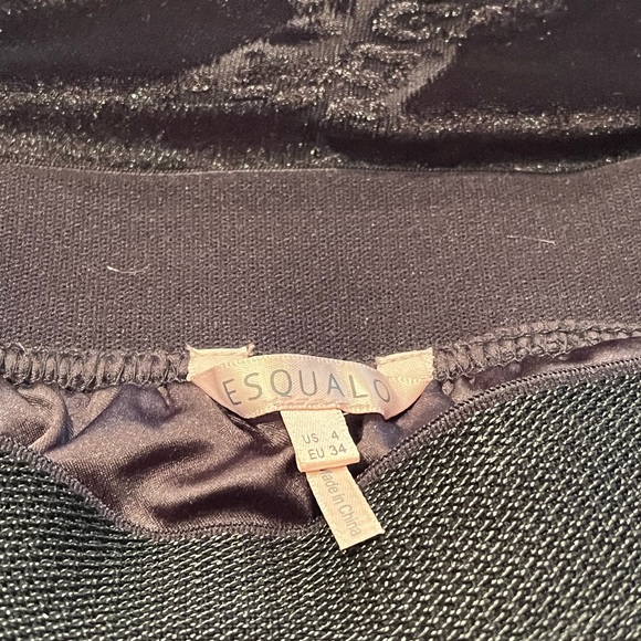 Black Velvet Skirt w/ Cat Pattern, Size 4 - Picture 6 of 9